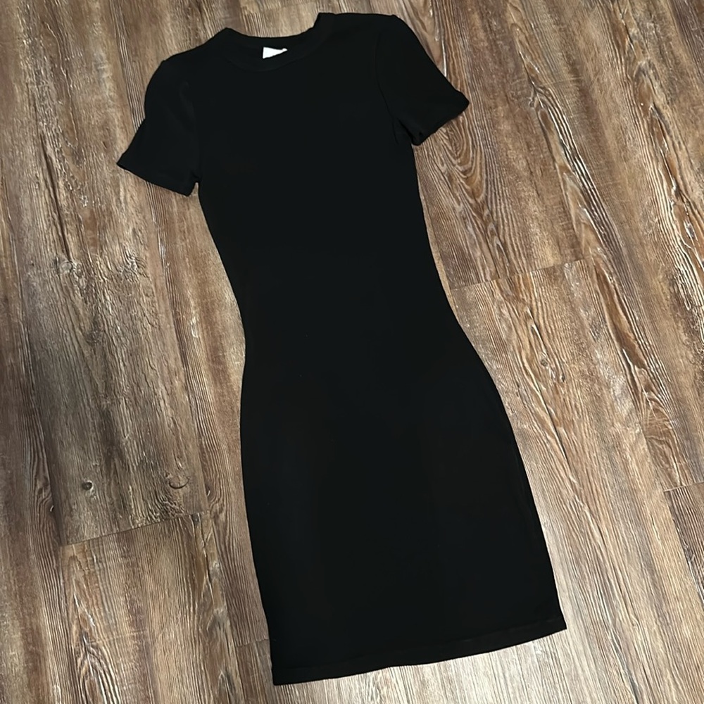 Classic Black Short Sleeve Bodycon Dress